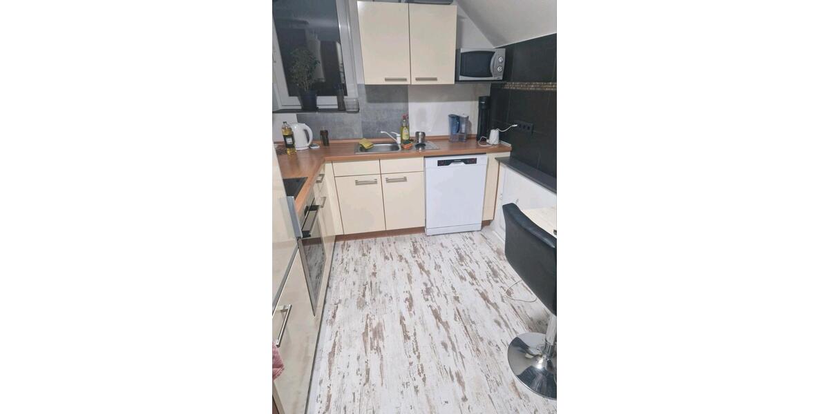 Wohnen auf Zeit Detmold Hakedahl - 1 Zimmer, 12 m&sup2;, 25&euro; | Angebot:23860352