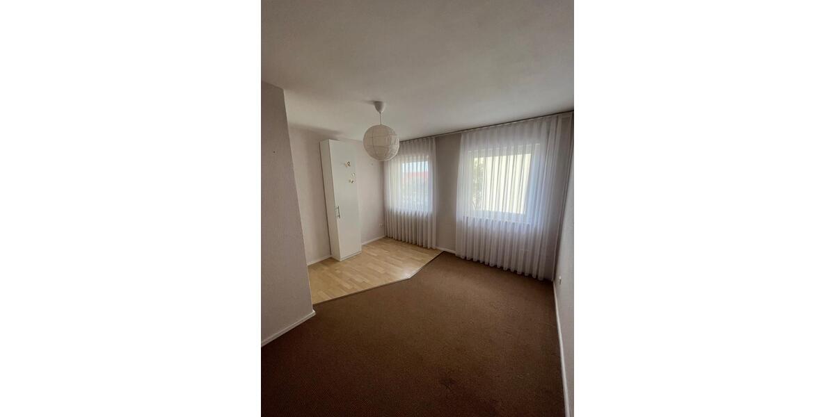 Etagenwohnung Unterschneidheim - 6 Zimmer, 130 m&sup2;, 1.100&euro; | Angebot:24804733