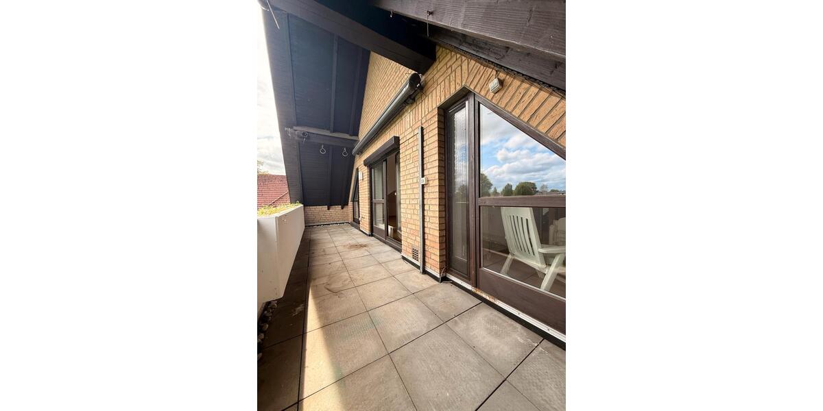 Dachgeschoßwohnung Lembruch - 5 Zimmer, 120 m&sup2;, 1.250&euro; | Angebot:26581880