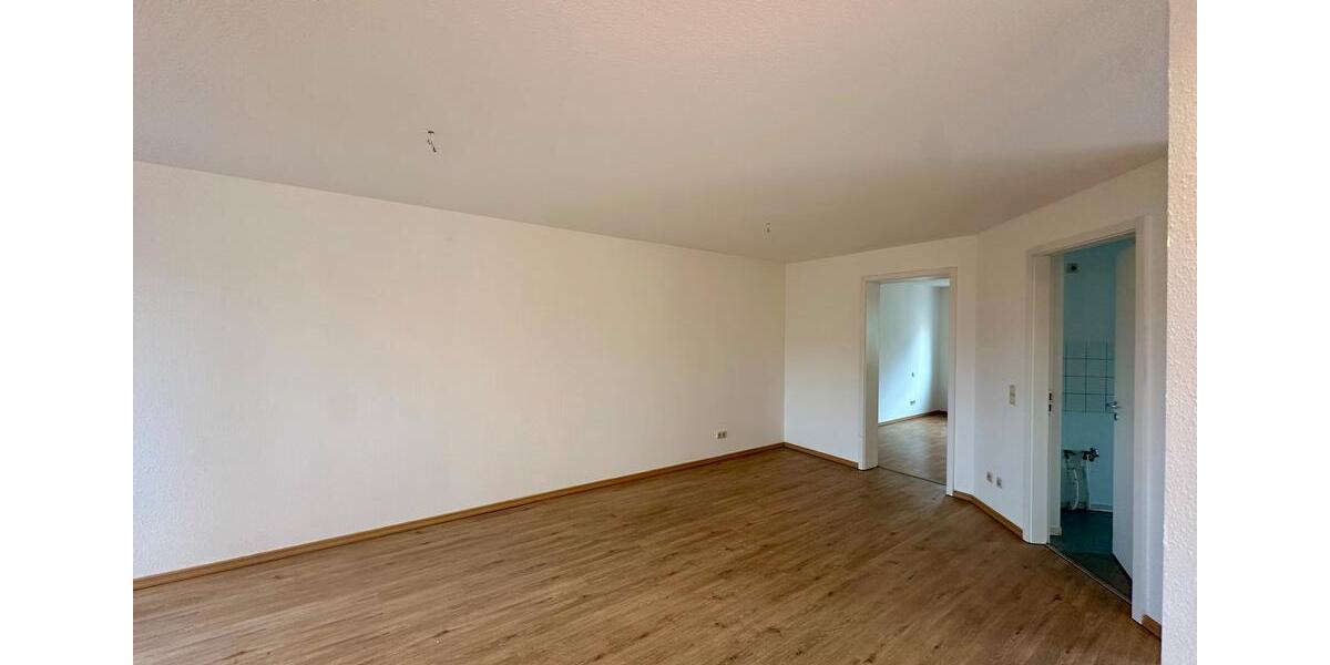 Etagenwohnung Naumburg (Saale) - 2 Zimmer, 61 m&sup2;, 425&euro; | Angebot:26445685
