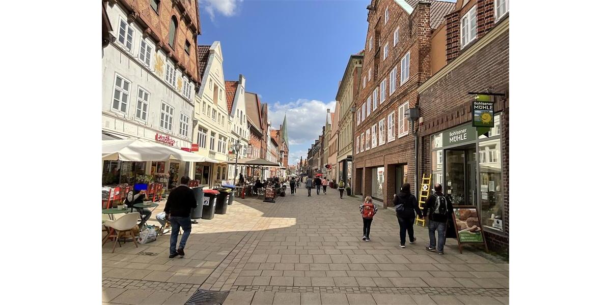 Gewerbefläche mit Außenbereich, ca. 90,31 m², mittig der Grapengießerstraße in Lüneburg zimmer