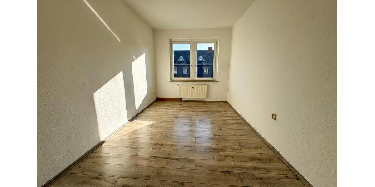 Dachgeschoßwohnung Aue-Bad Schlema Bad Schlema - 5 Zimmer, 130 m&sup2;, 800&euro; | Angebot:24847399