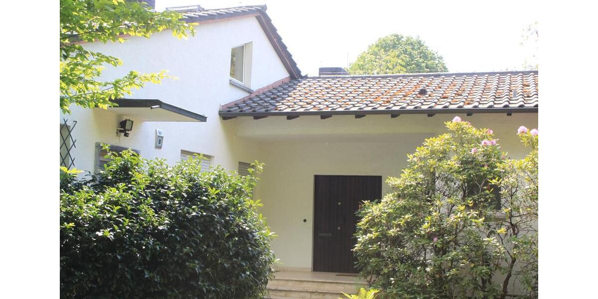 Etagenwohnung Breuberg - 7 Zimmer, 200 m&sup2;, 1.650&euro; | Angebot:24749216