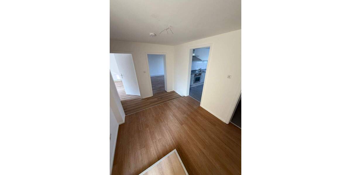 Etagenwohnung Hildesheim West - 2 Zimmer, 72 m&sup2;, 700&euro; | Angebot:25915869