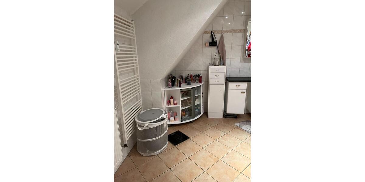 Dachgeschoßwohnung Bad Tabarz - 3 Zimmer, 75 m&sup2;, 480&euro; | Angebot:26382574