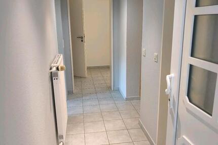 Wohnung Troisdorf - 3 Zimmer, 63 m&sup2;, 750&euro; | Angebot:24896216