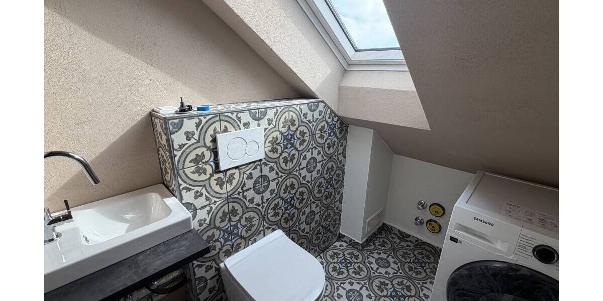 Etagenwohnung Erlangen Innenstadt - 4 Zimmer, 90 m&sup2;, 1.650&euro; | Angebot:26015681