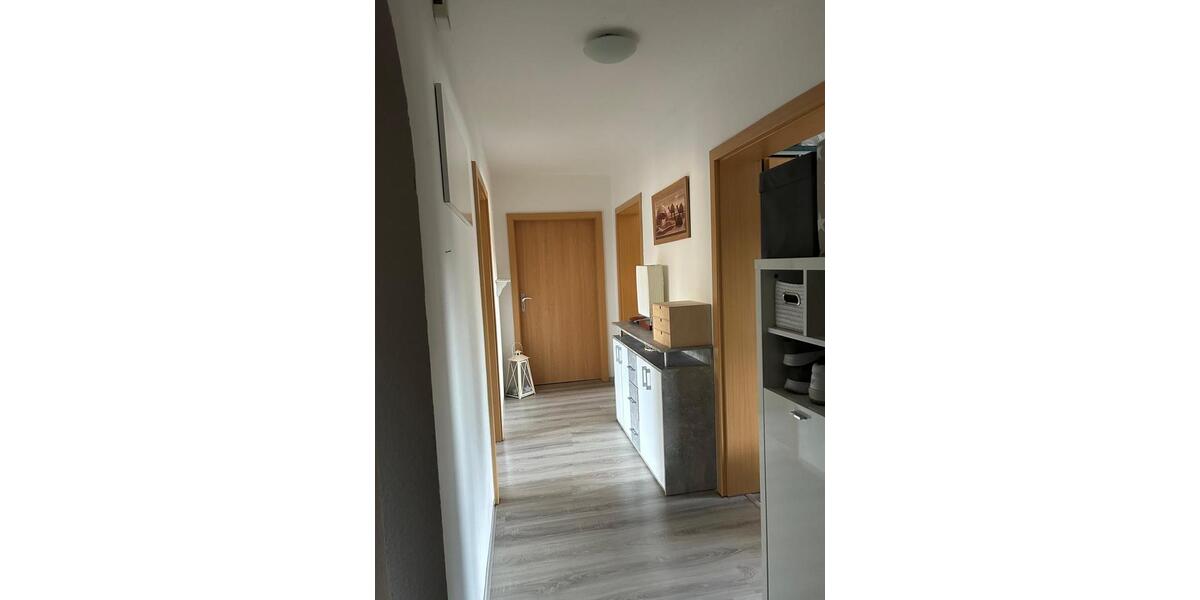 Erdgeschoßwohnung Hof Altstadt - 3 Zimmer, 87 m&sup2;, 560&euro; | Angebot:24860776