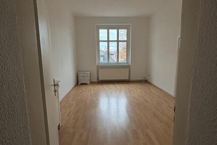 20qm Zimmer in 3er WG Zentrum Königs Wusterhausen 1 zimmer