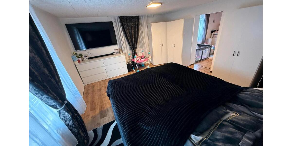 Etagenwohnung Knüllwald - 3 Zimmer, 90 m&sup2;, 655&euro; | Angebot:26564856