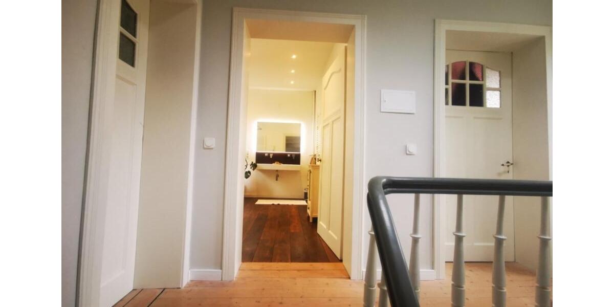 Wohnen auf Zeit Bad Honnef - 1 Zimmer, 150 m&sup2;, 350&euro; | Angebot:24438087