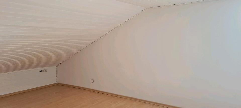 Dachgeschoßwohnung Dorfen - 2 Zimmer, 70 m&sup2;, 1.200&euro; | Angebot:26032308