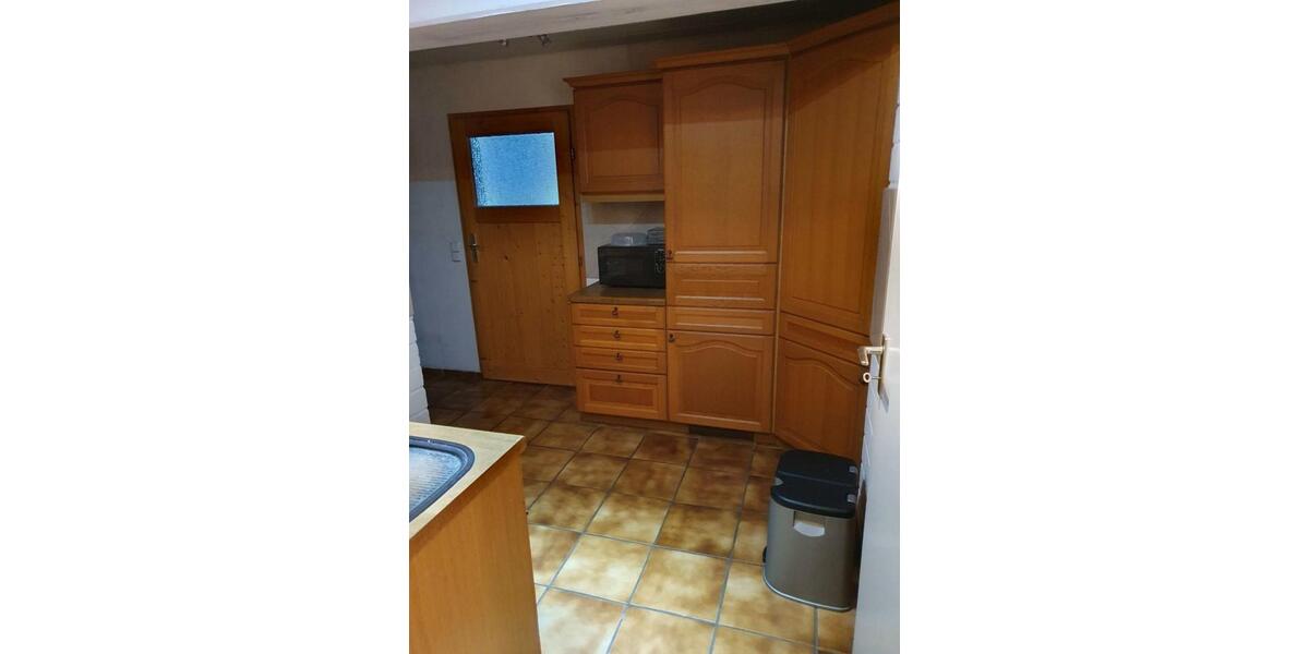 Wohnen auf Zeit Remshalden - 1 Zimmer, 10 m&sup2;, 330&euro; | Angebot:26652495