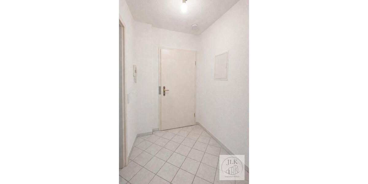 Etagenwohnung Limbach-Oberfrohna Oberfrohna - 1 Zimmer, 33 m&sup2;, 215&euro; | Angebot:26051322