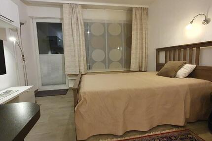 1-Zimmer-Apartment am Wald, zentral WOB | möbliert, Küche, Balkon