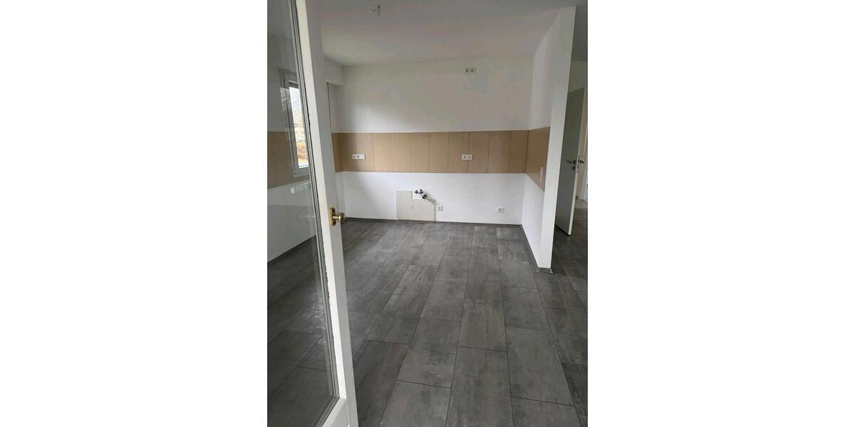 Etagenwohnung Simmerath - 2 Zimmer, 93 m&sup2;, 800&euro; | Angebot:24780154