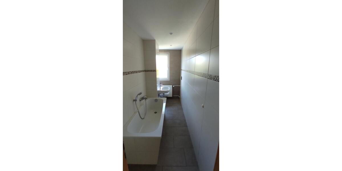 Etagenwohnung Löbau - 4 Zimmer, 70 m&sup2;, 398&euro; | Angebot:23298246