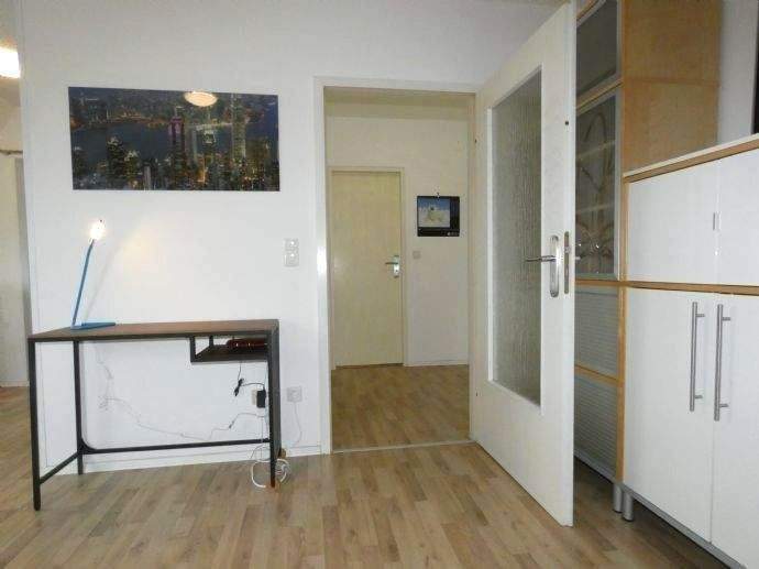 Etagenwohnung Wiesbaden Südost - 1 Zimmer, 33 m&sup2;, 650&euro; | Angebot:24347862