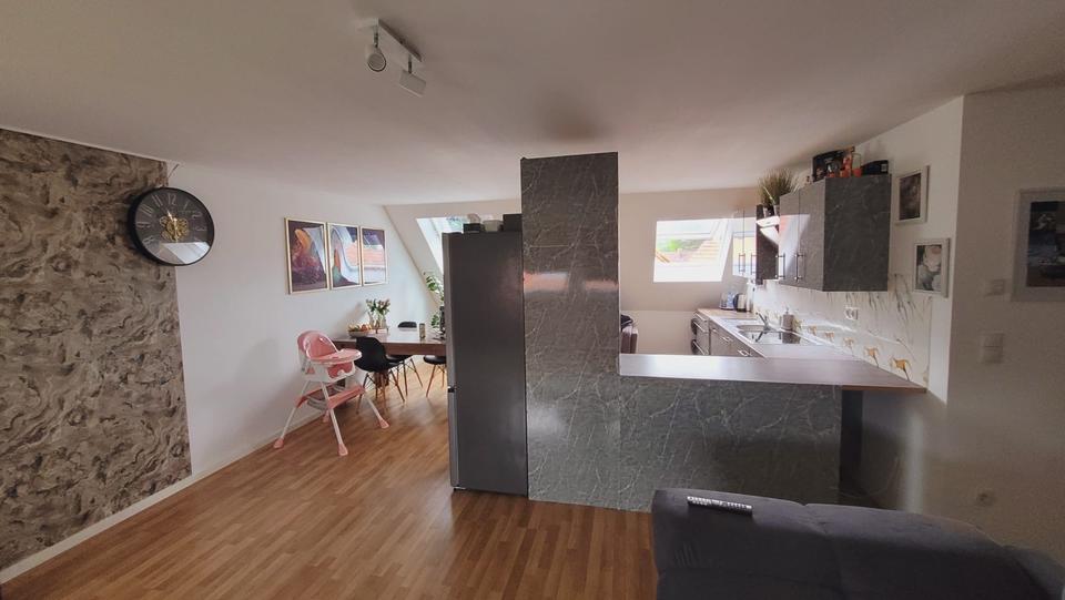 Dachgeschoßwohnung Philippsburg - 3 Zimmer, 90 m&sup2;, 1.150&euro; | Angebot:26561052