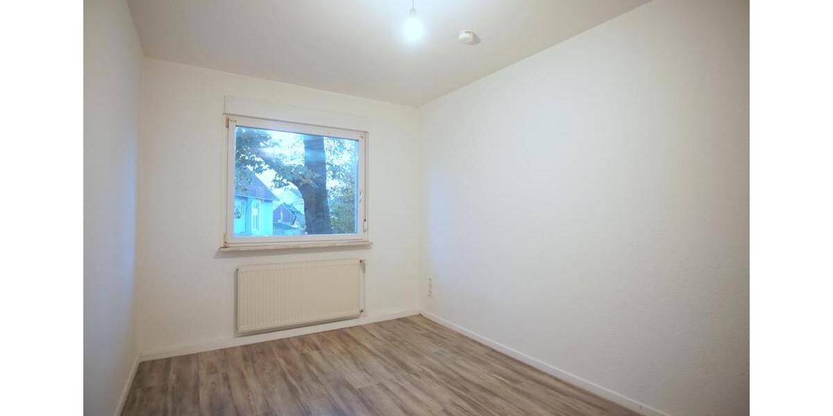 ~ Gepflegte Etagenwohnung mit Laminat und toller Aufteilung ~ 3 zimmer