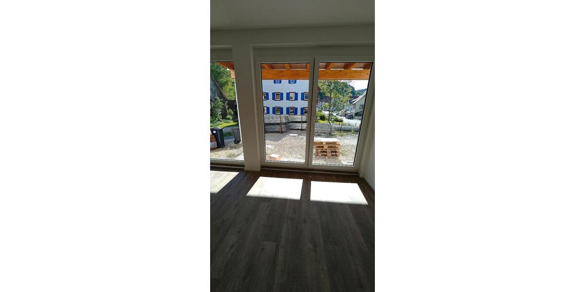 Erdgeschoßwohnung Gomadingen - 2 Zimmer, 75 m&sup2;, 900&euro; | Angebot:26699890