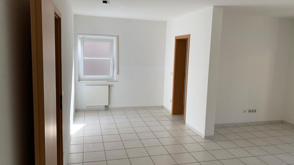 Dachgeschoßwohnung Ludwigshafen am Rhein Edigheim - 2 Zimmer, 54 m&sup2;, 695&euro; | Angebot:24689451