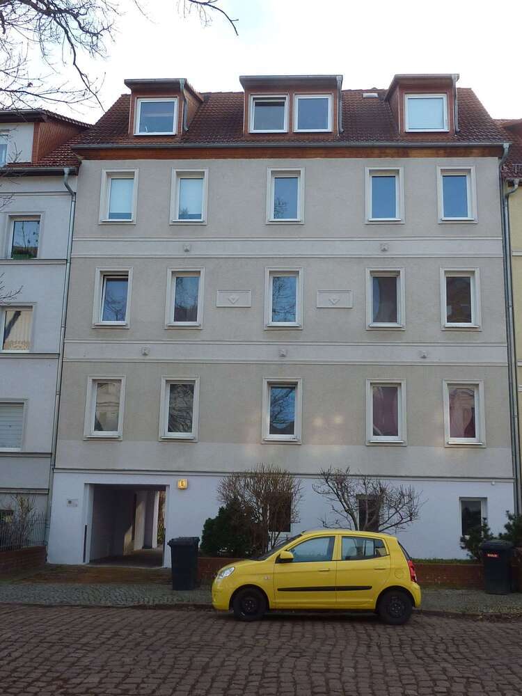 Wohnung zum Mieten in Halle 289 € 30 m²