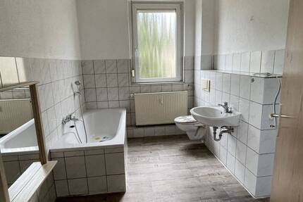 großzügige 5-Zimmer Wohnung mit Garten in Lauchhammer 5 zimmer