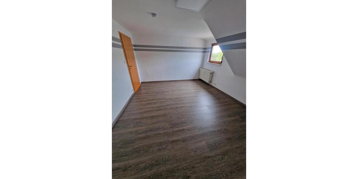Dachgeschoßwohnung Grafenau - 4 Zimmer, 99 m&sup2;, 1.233&euro; | Angebot:26585718