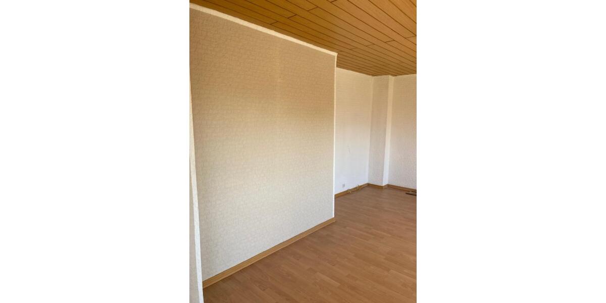 Erdgeschoßwohnung Püttlingen - 3.5 Zimmer, 95 m&sup2;, 690&euro; | Angebot:24867544