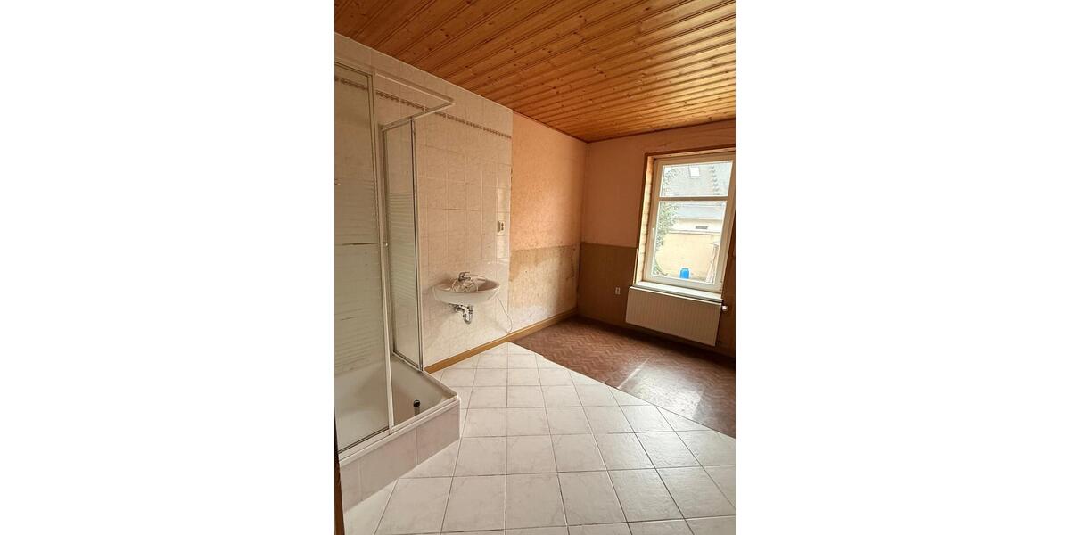 Hochparterre Ehrenfriedersdorf - 3 Zimmer, 78 m&sup2;, 549&euro; | Angebot:24616200