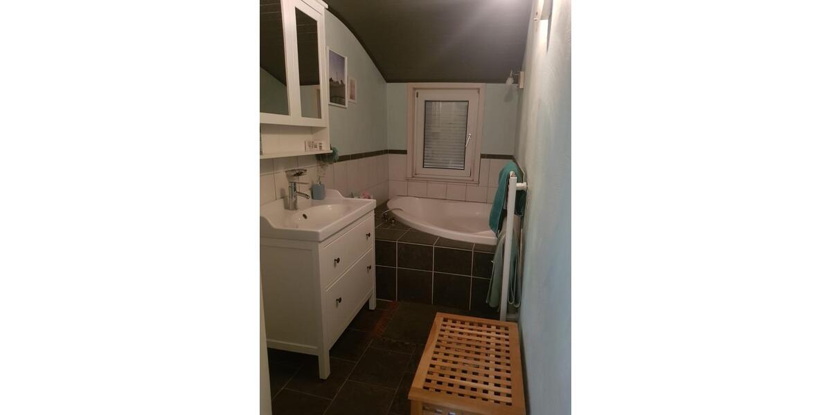 Etagenwohnung Homberg (Efze) - 4 Zimmer, 95 m&sup2;, 700&euro; | Angebot:24853698