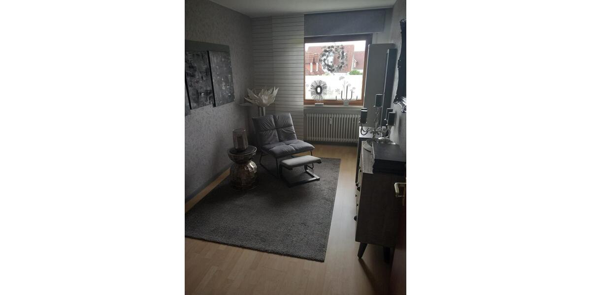 Etagenwohnung Schlangen - 3 Zimmer, 93 m&sup2;, 700&euro; | Angebot:26505224
