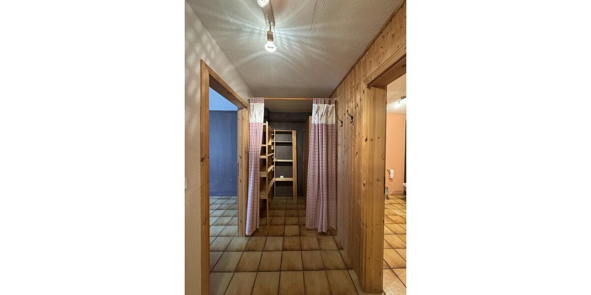 Wohnen, wo Geschichte lebt – Stilvolle Erdgeschosswohnung mit Wellness-Komfort in der Altstadt 2 zimmer