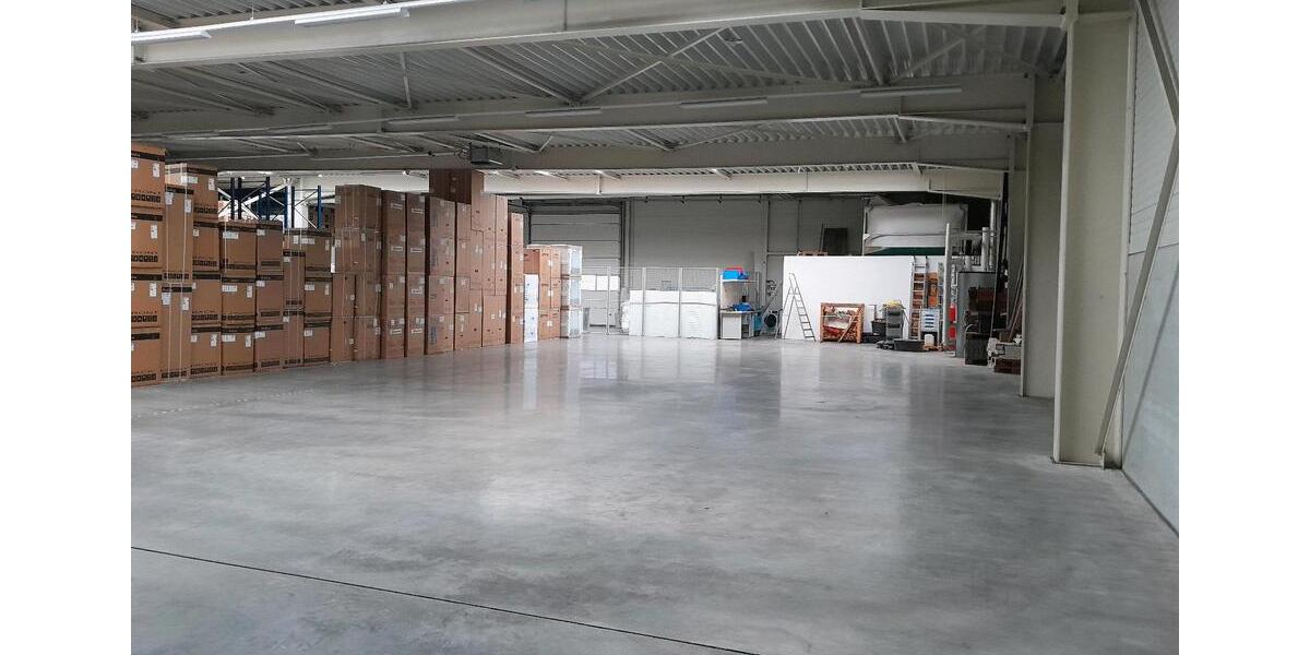 Gewerbeobjekt Weinstadt - 7&euro; | Angebot:25058003