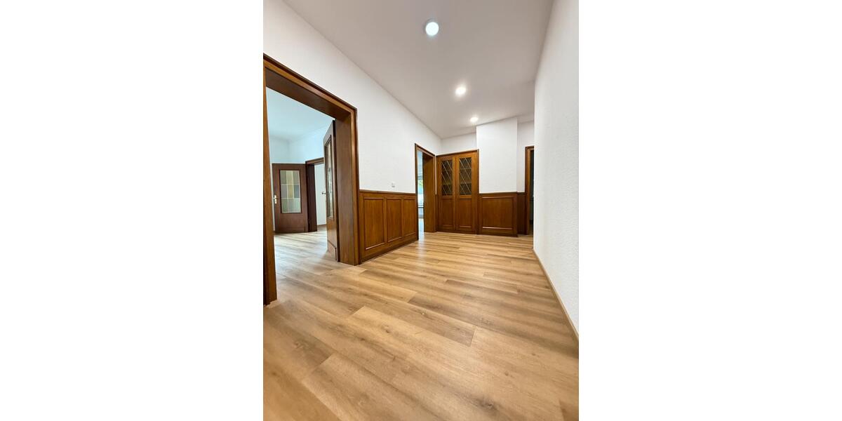 Erdgeschoßwohnung Siegen - 3 Zimmer, 84 m&sup2;, 740&euro; | Angebot:26143100