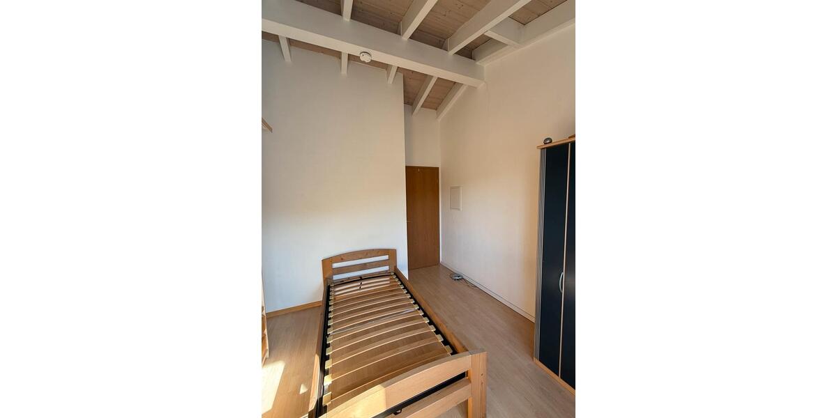 Dachgeschoßwohnung Gotha - 1 Zimmer, 60 m&sup2;, 660&euro; | Angebot:25397063