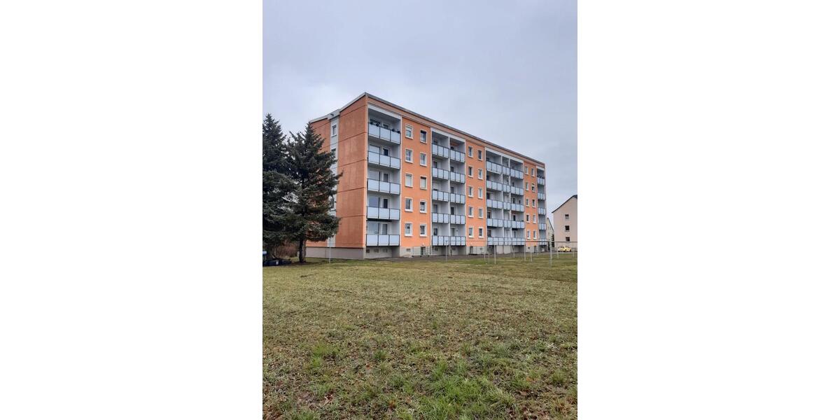 idyllisch im Grünen gelegene 4 Raumwohnung unweit von Dresden mit Südbalkon 4 zimmer