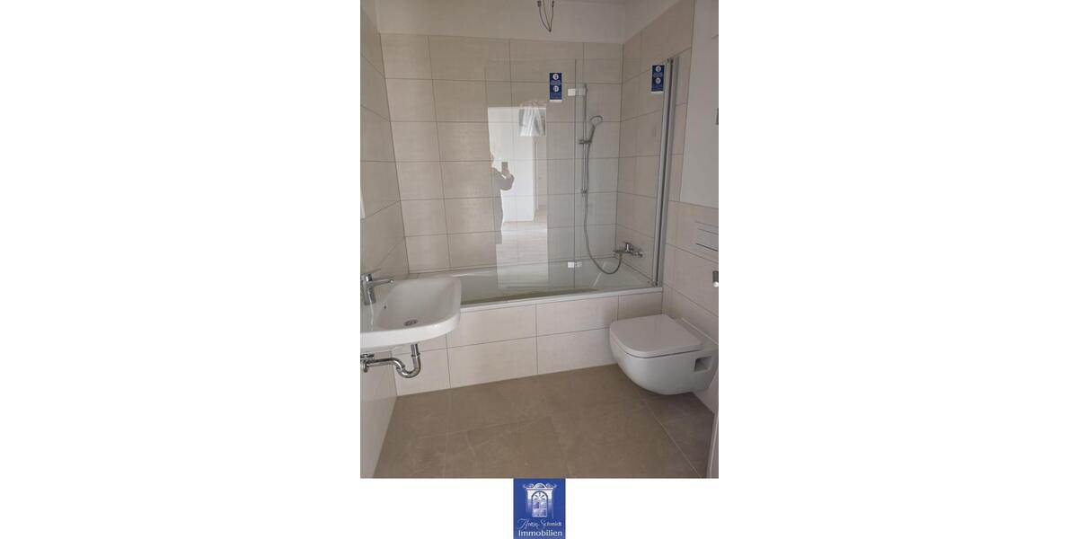 Dachgeschoßwohnung Pirna - 3 Zimmer, 104 m&sup2;, 1.149&euro; | Angebot:25422974