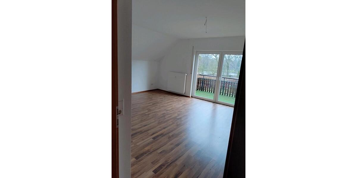 Etagenwohnung Horn-Bad Meinberg Bad Meinberg - 3 Zimmer, 116 m&sup2;, 986&euro; | Angebot:25157158