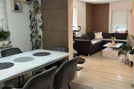 Wohnung Villingen-Schwenningen Schwenningen - 3 Zimmer, 100 m&sup2;, 900&euro; | Angebot:27069112