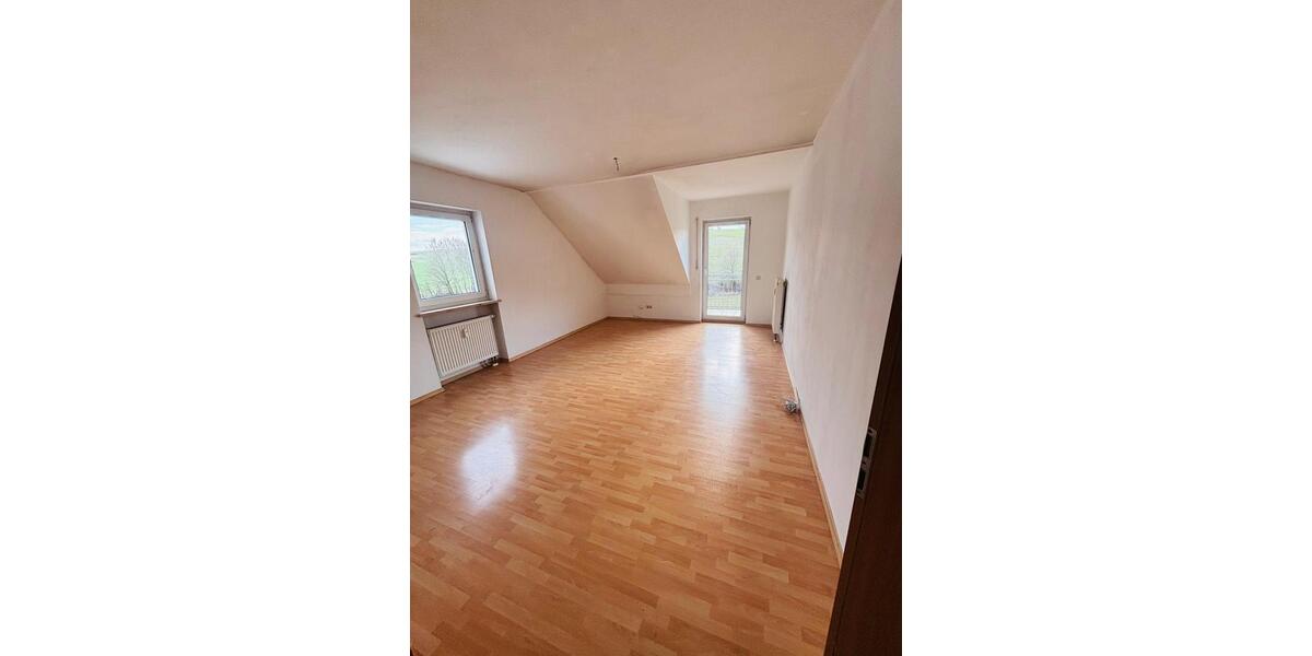 Etagenwohnung Lappersdorf - 3 Zimmer, 77 m&sup2;, 1.200&euro; | Angebot:26018207