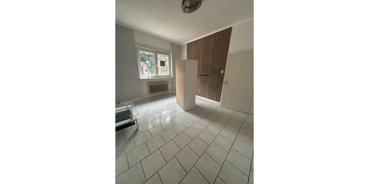 Erdgeschoßwohnung Saarbrücken West - 1 Zimmer, 60 m&sup2;, 500&euro; | Angebot:25397742