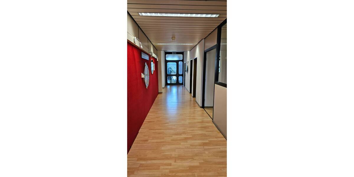 Gewerbeobjekt Freiburg im Breisgau St. Georgen - 1 Zimmer, 736 m&sup2;, 6.350&euro; | Angebot:25746096