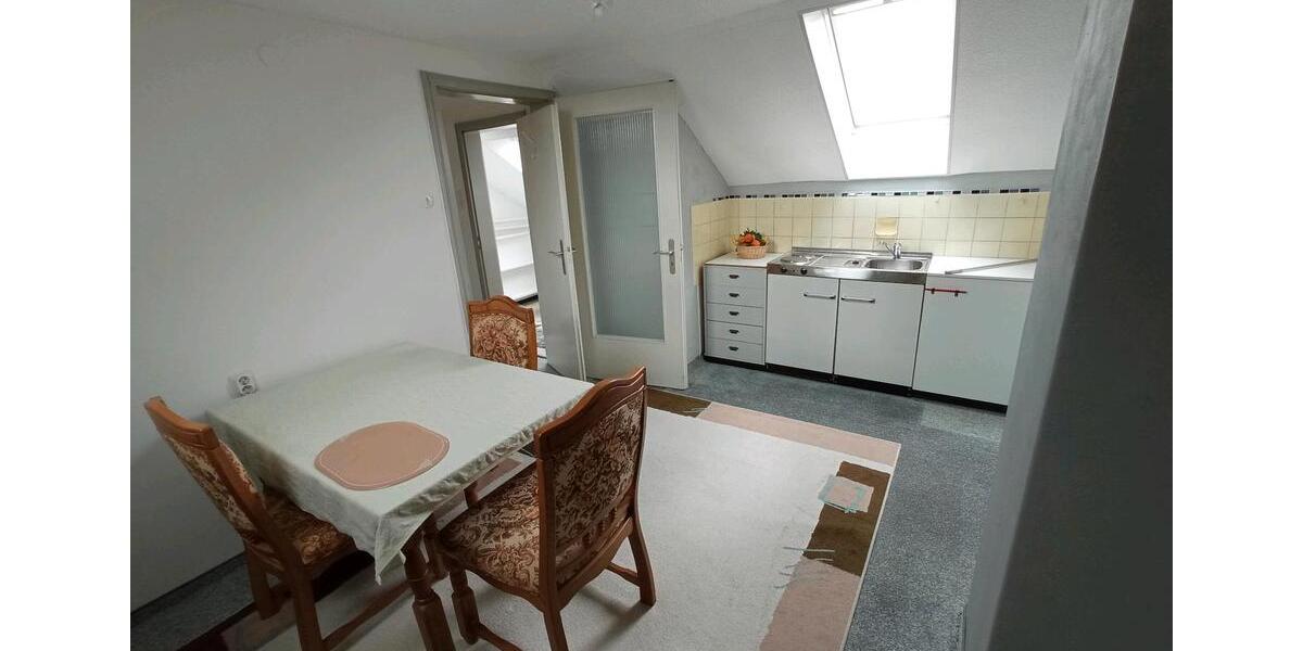 Dachgeschoßwohnung Friedberg - 2 Zimmer, 30 m&sup2;, 490&euro; | Angebot:26277309