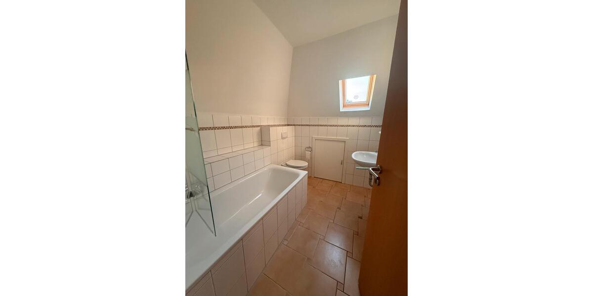 Dachgeschoßwohnung Soest - 4 Zimmer, 73 m&sup2;, 721&euro; | Angebot:26116303