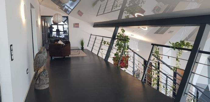 Gewerbeobjekt Kitzingen - 3 Zimmer, 190 m&sup2;, 1.495&euro; | Angebot:25240854