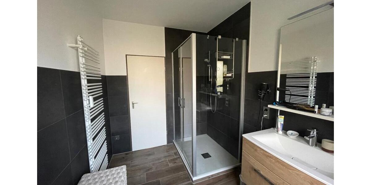 2-Zimmer-Whg. mit Loggia in Hameln, OT Klein Berkel, inkl. Garage 2 zimmer