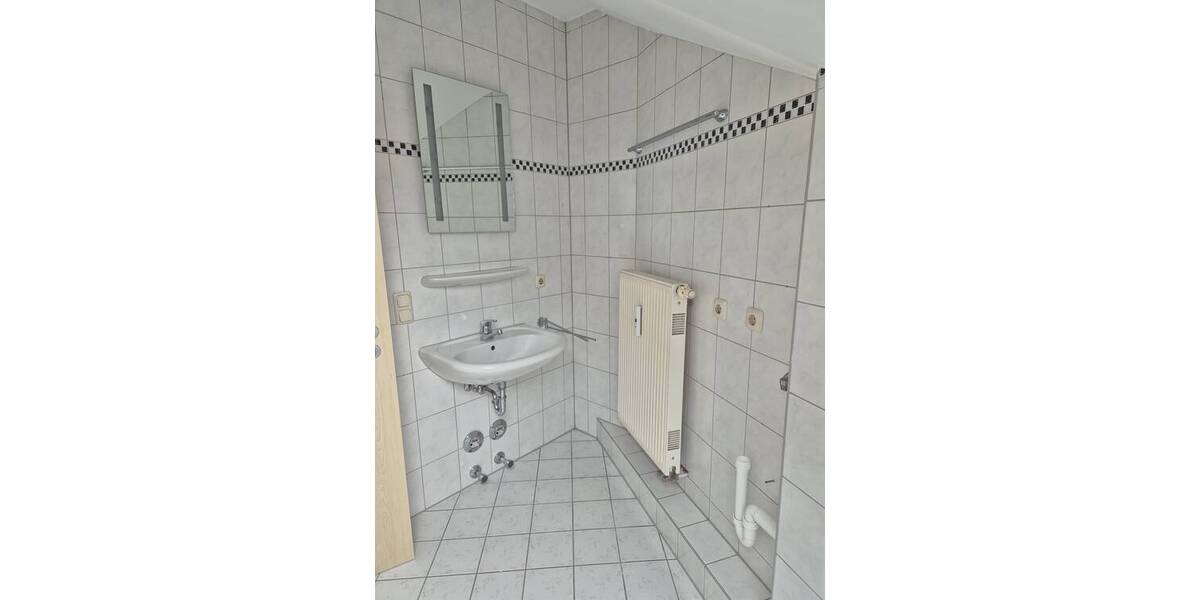 Etagenwohnung Pfarrkirchen - 2 Zimmer, 72 m&sup2;, 545&euro; | Angebot:26117661