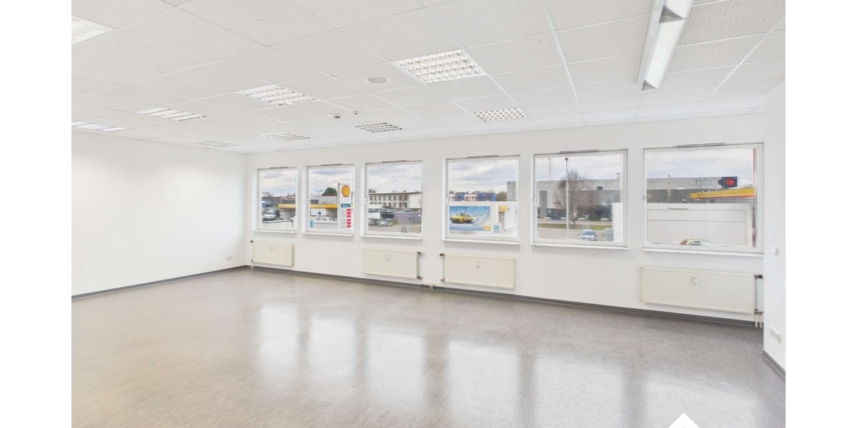 Moderne Büro- Schulungsfläche mit großen Räumen - Gewerbeobjekt Magdeburg Ottersleben | Angebot:25717450